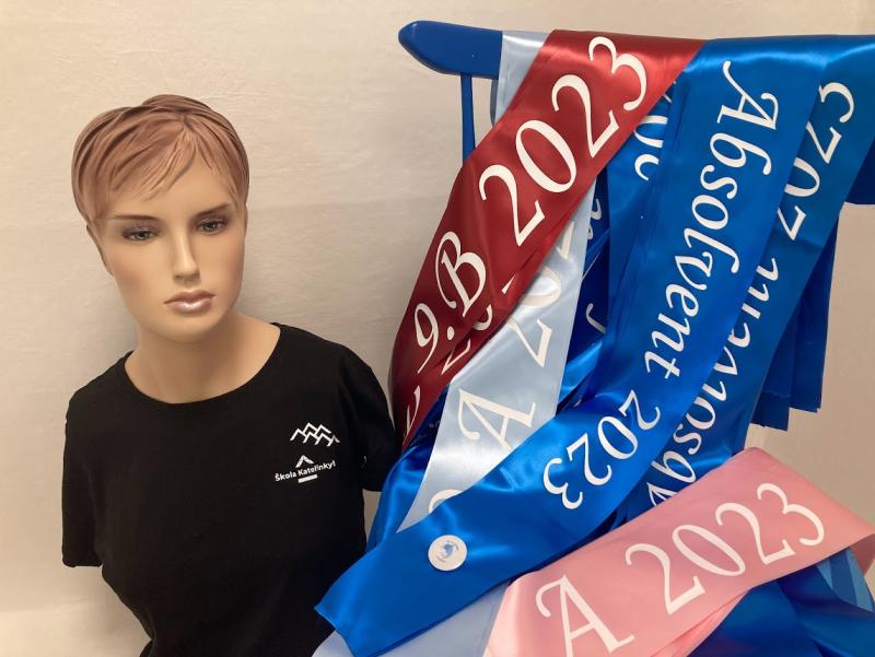 Studenti studentům – SCHOOL MERCH